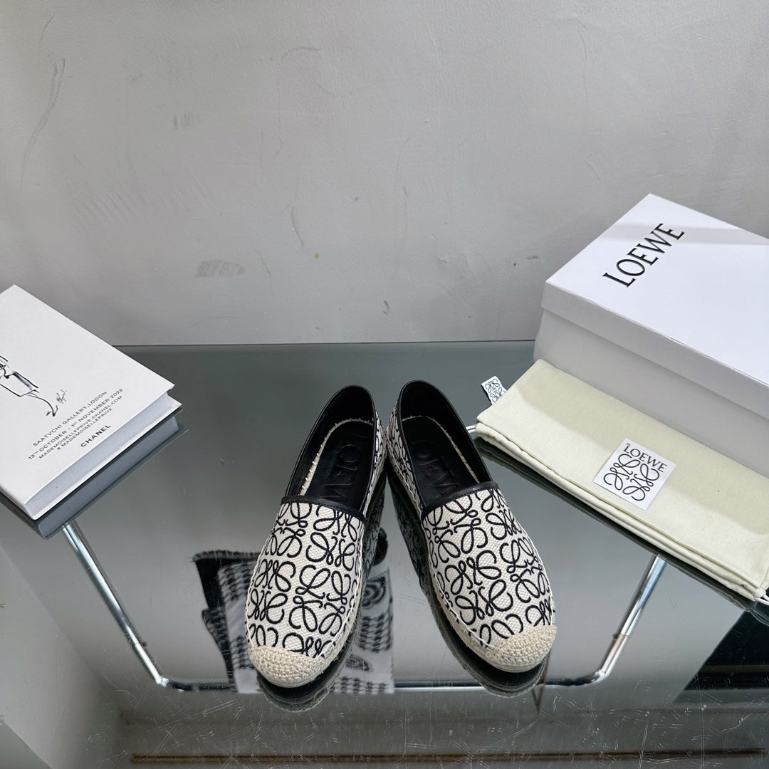 Loew Anagram Espadrille Black Leather and Canvas - 35