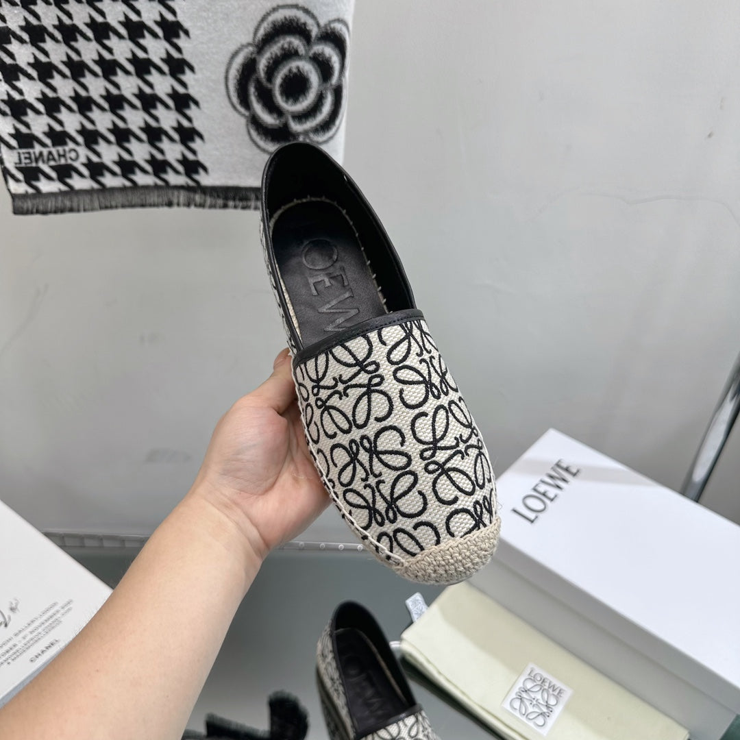 Loew Anagram Espadrille Black Leather and Canvas - 35