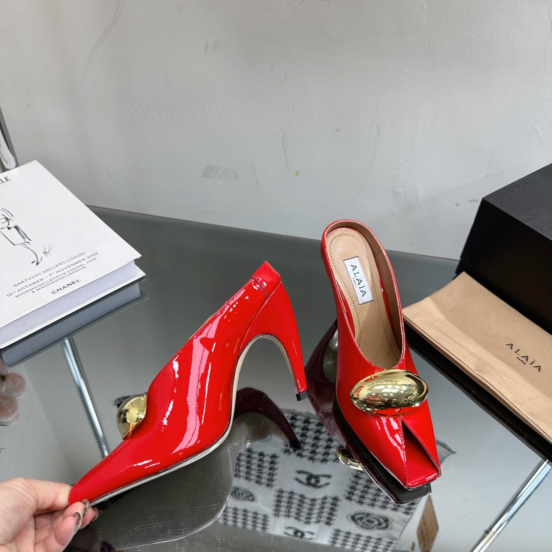 ALAIA AZZEDINE HIGH HEELS IN CHERRY RED CALFSKIN WITH GOLD HARDWARE - 35