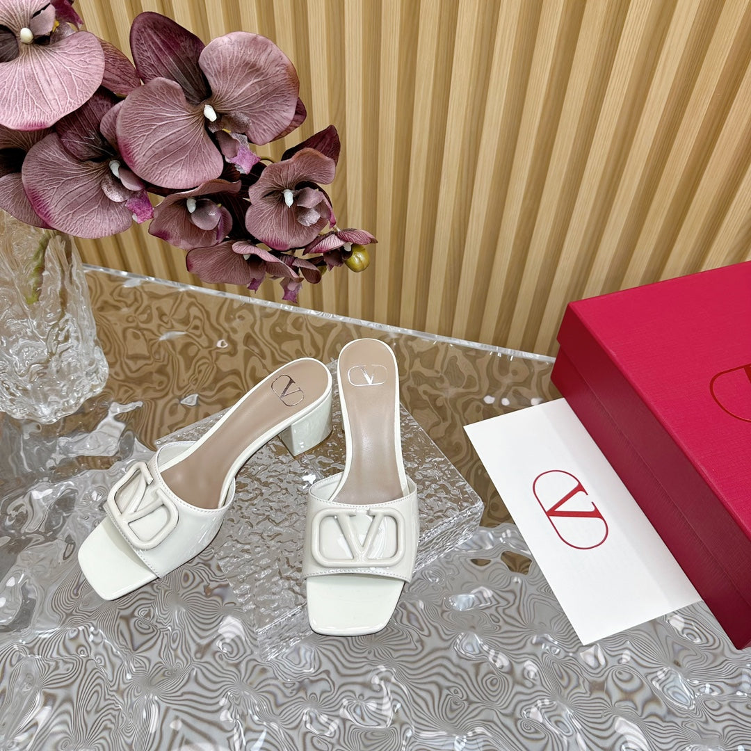 VLOGO SIGNATURE HIGH SHINE OPEN TOE SANDALS 60 MM IN WHITE CALFSKIN - 35