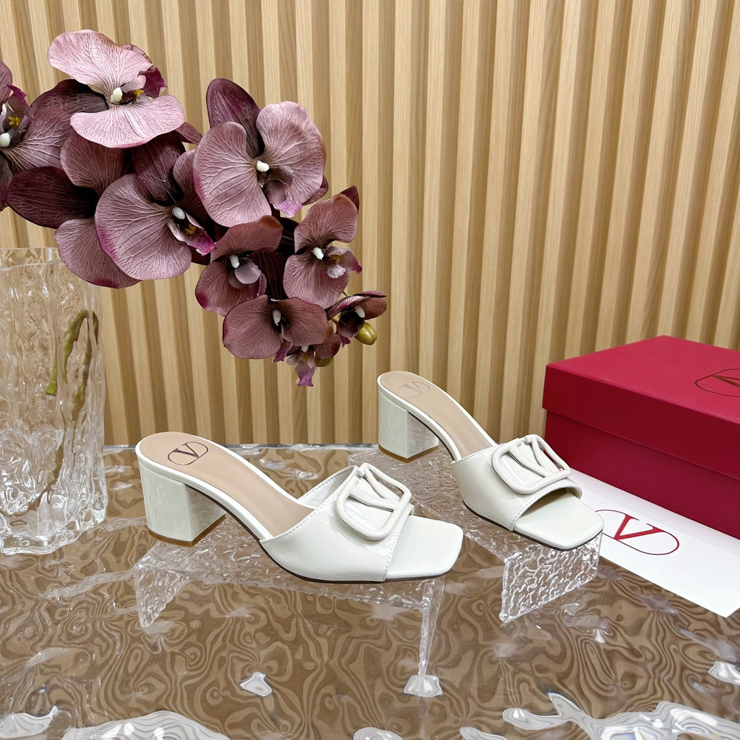VLOGO SIGNATURE HIGH SHINE OPEN TOE SANDALS 60 MM IN WHITE CALFSKIN - 35