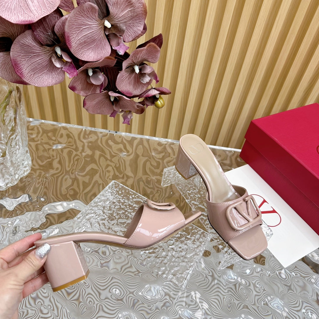 VLOGO SIGNATURE HIGH SHINE OPEN TOE SANDALS 60 MM IN CREPE PINK CALFSKIN - 35