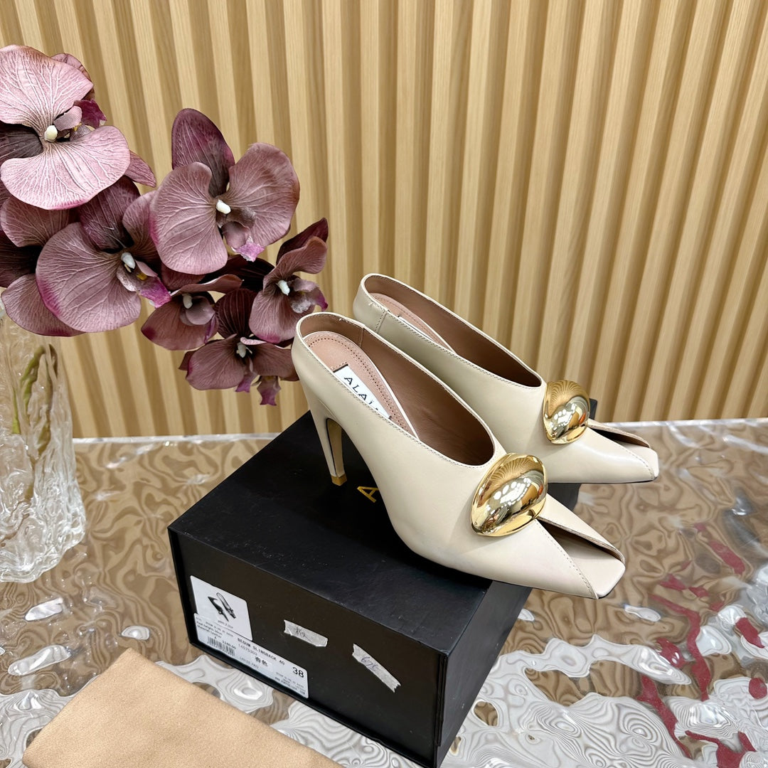 ALAIA AZZEDINE HIGH HEELS IN  BEIGE CREAM CALFSKIN WITH GOLD HARDWARE - 35