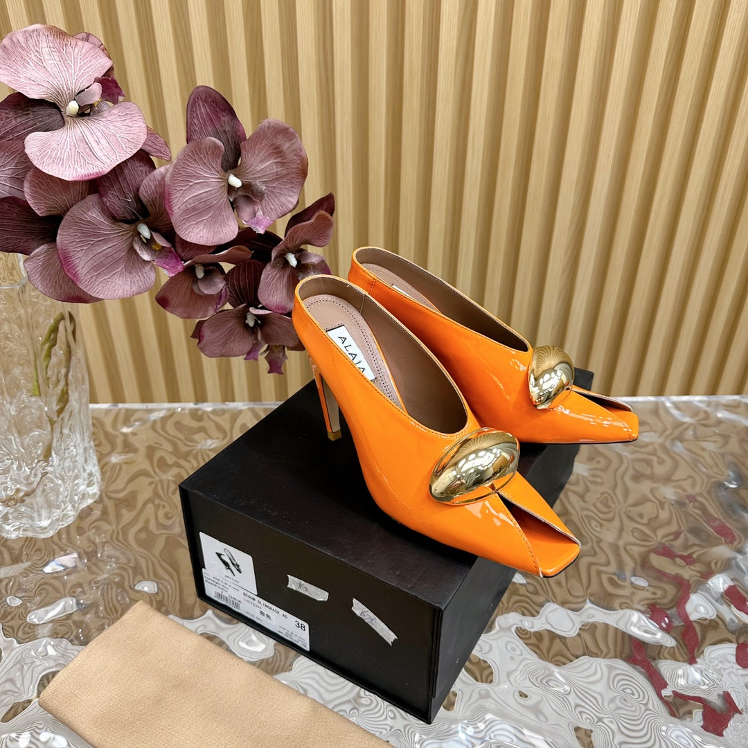 ALAIA AZZEDINE HIGH HEELS IN TANGERINE ORANGE CALFSKIN WITH GOLD HARDWARE - 35