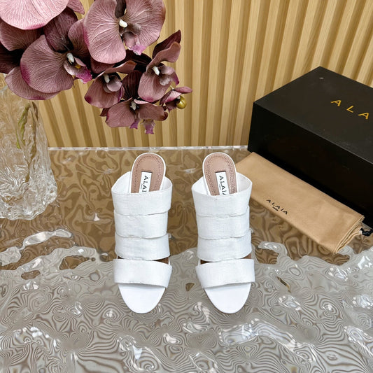 БОСОНІЖКИ-МЮЛІ ALAIA ELASTIC CAGE З БІЛИМ ПЛЕТЕНИМ РЕМІНЦЕМ ТА ОВЕЧОЇ ШКІРИ - 35