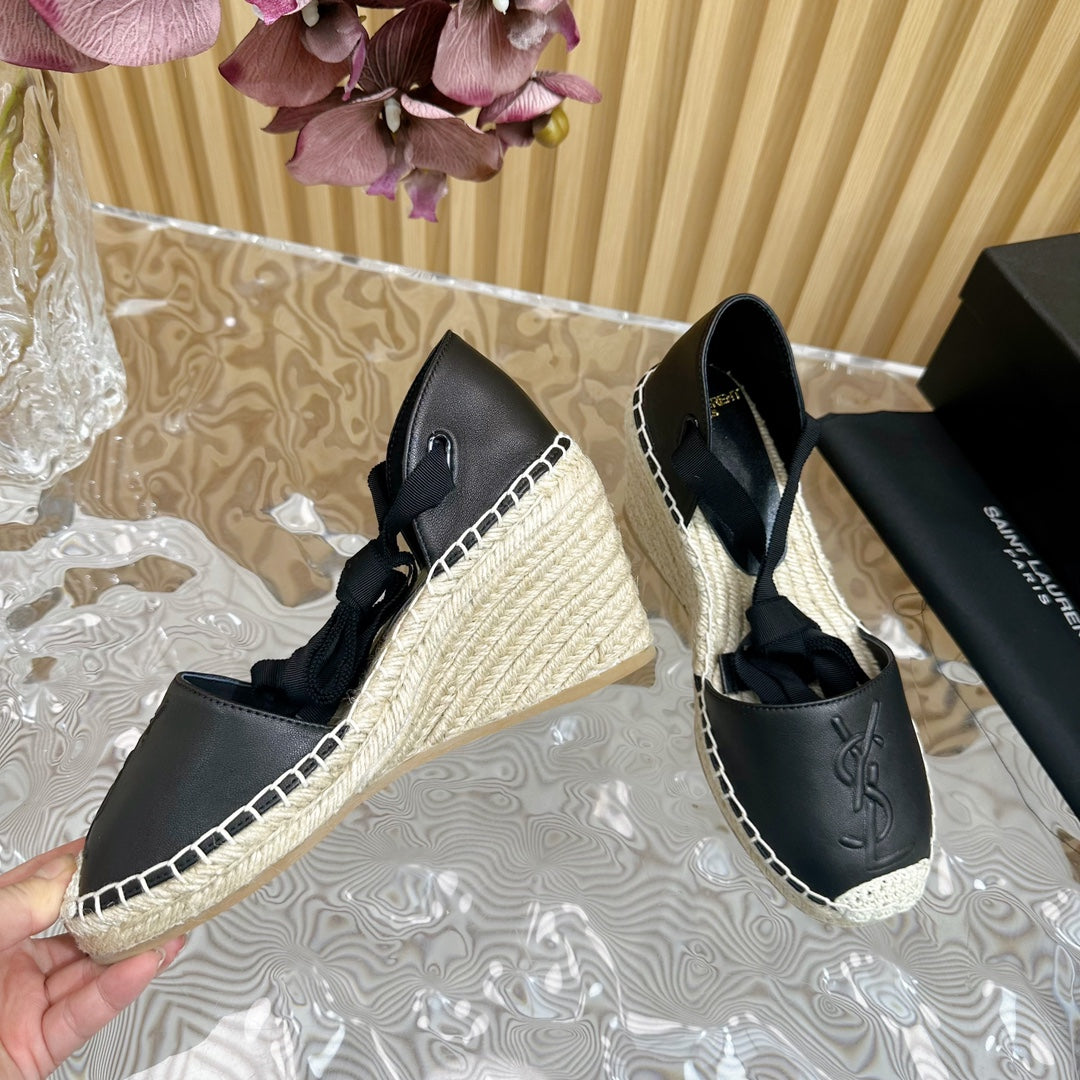 SL WEDGE SANDALS BLACK CALFSKIN AND STRAW - 35