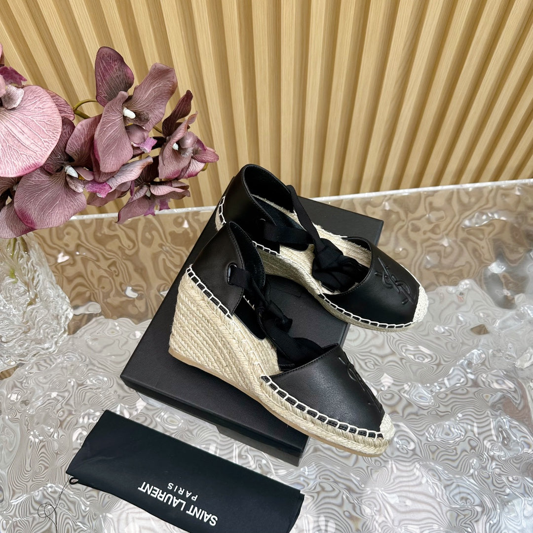 SL WEDGE SANDALS BLACK CALFSKIN AND STRAW - 35