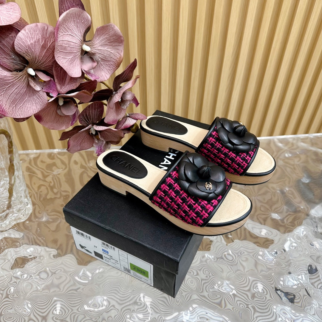 PLATFORM SLIPPERS WITH FLOWER IN BARBIE PINK MIX BLACK LAMBSKIN - 35