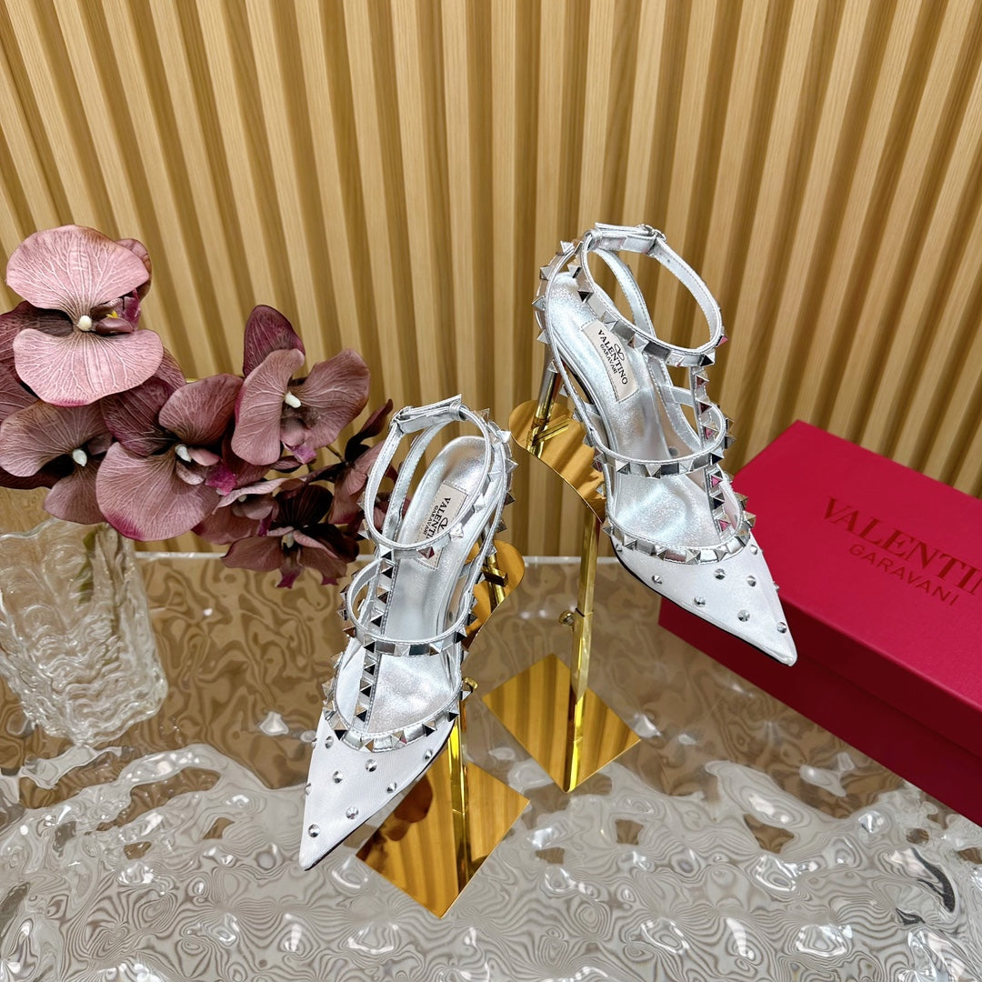 ROCKSTUD MIRROR-EFFECT PUMP WITH MATCHING STRAPS AND STUDS 95 MM SILVER CALFSKIN AND MESH - 35