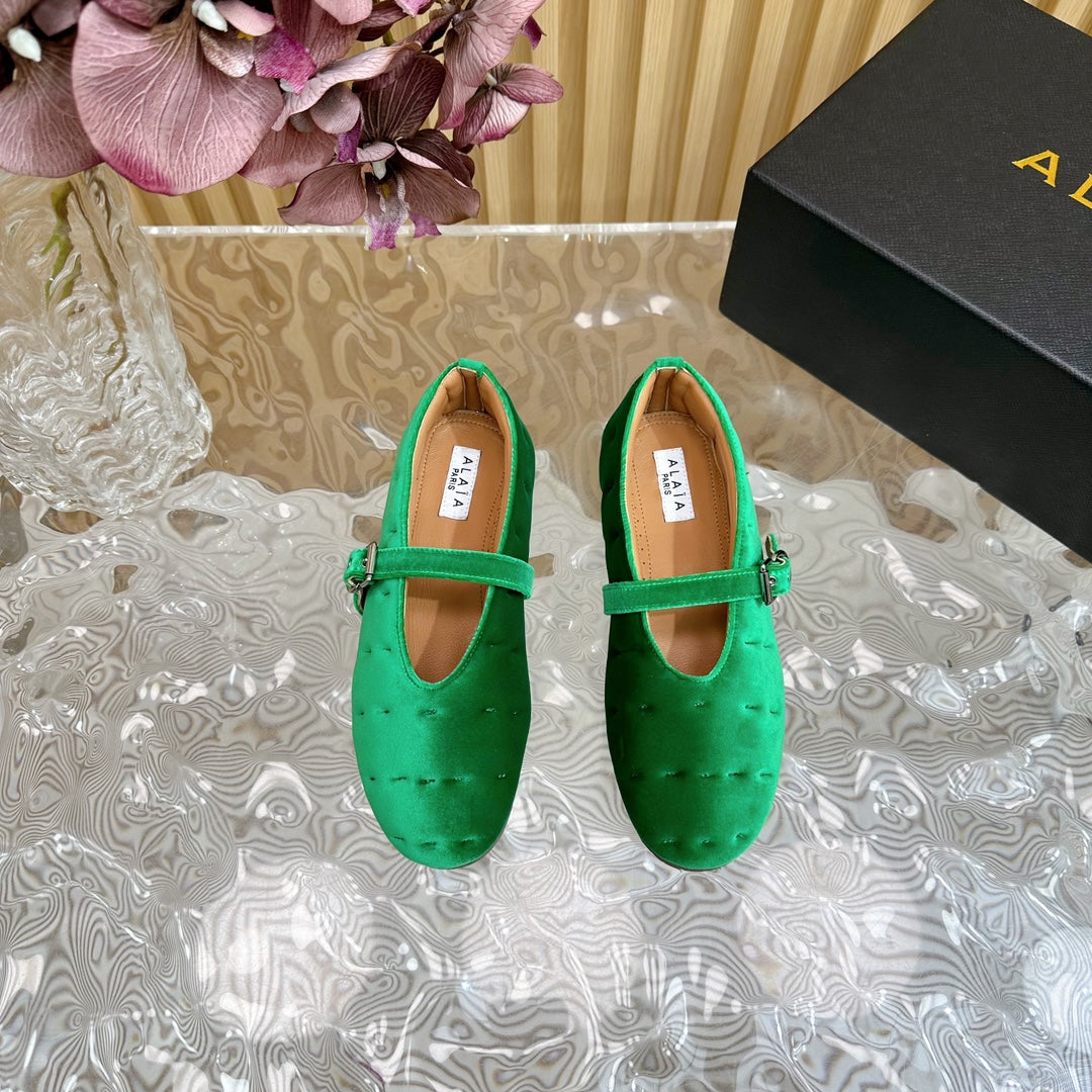 ALAIA BALLET FLATS IN EMERALD GREEN VELVET - 35