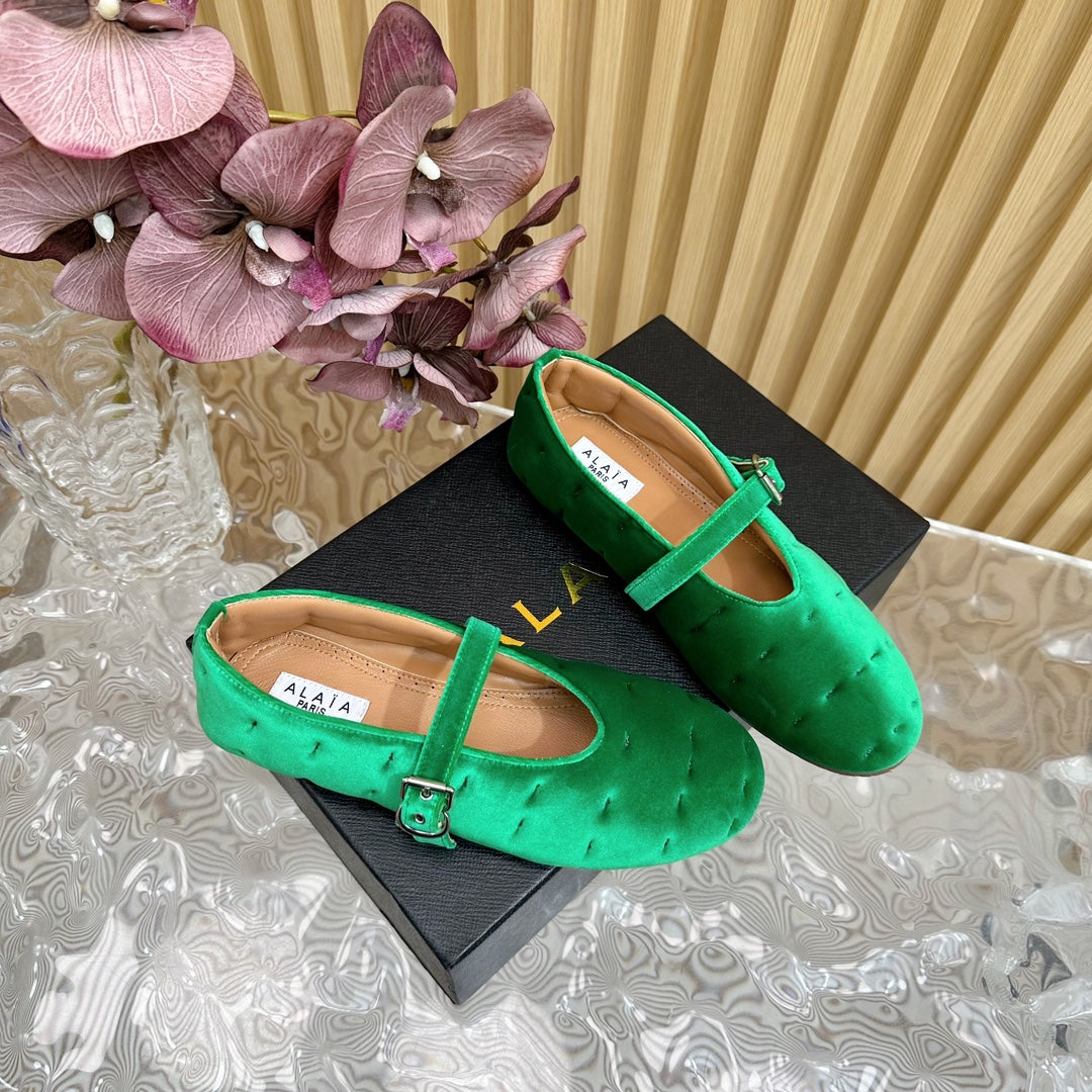 ALAIA BALLET FLATS IN EMERALD GREEN VELVET - 35