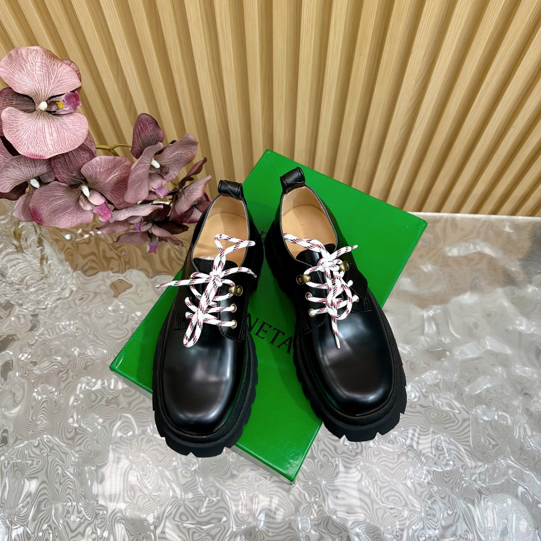 HADDOCK LACE-UP SHOE IN BLACK CALFSKIN - 35