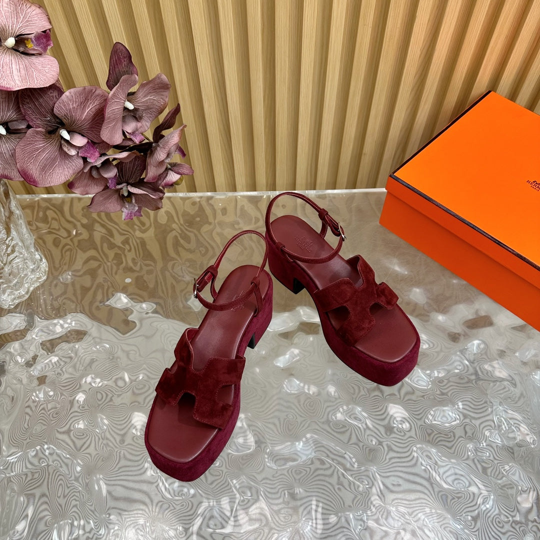 JAM 30 SANDAL IN BLOOD RED VELVET - 35
