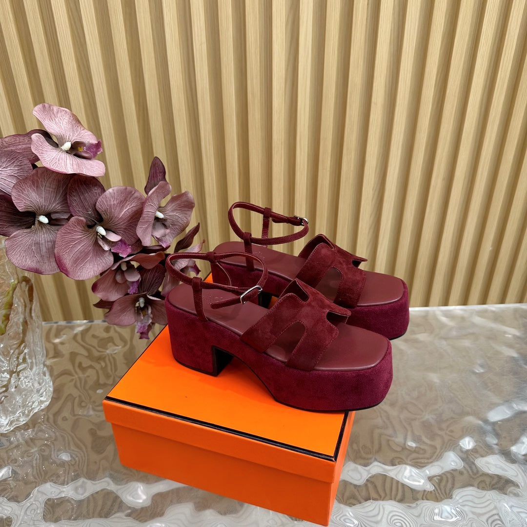 JAM 30 SANDAL IN BLOOD RED VELVET - 35