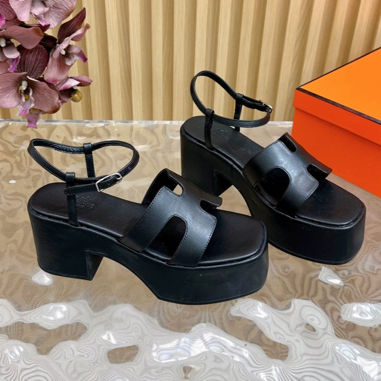JAM 30 SANDAL IN BLACK CALFSKIN - 35