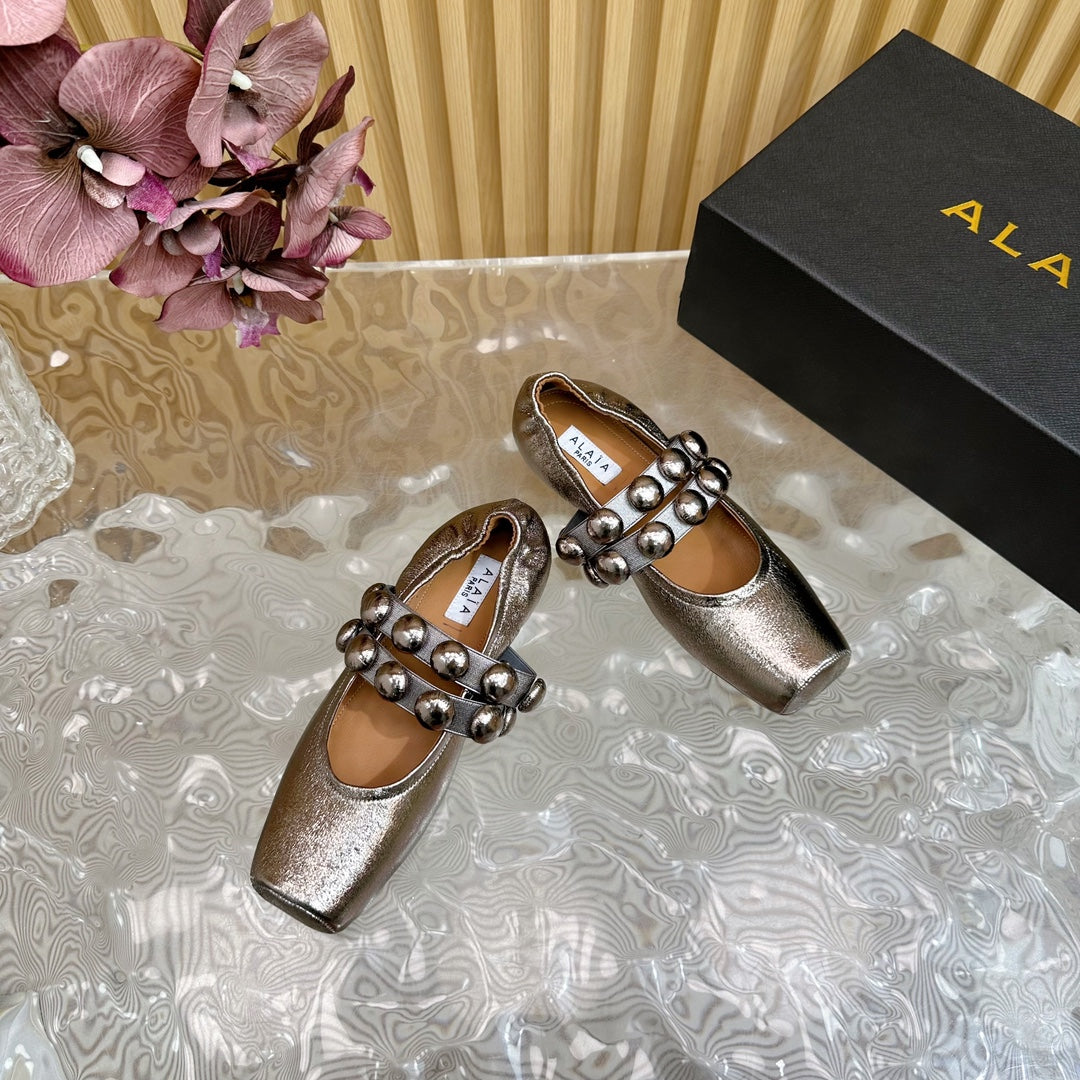 ALAIA MARY JANE PEARL IN COPPER GLOSSY LAMBSKIN - 34