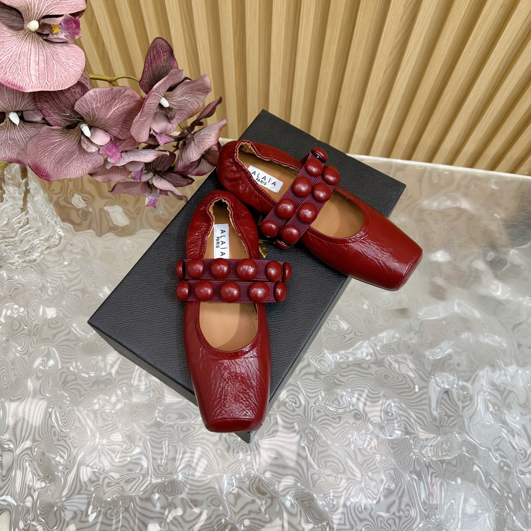 ALAIA MARY JANE PEARL IN GLOSSY MARS RED LAMBSKIN - 34