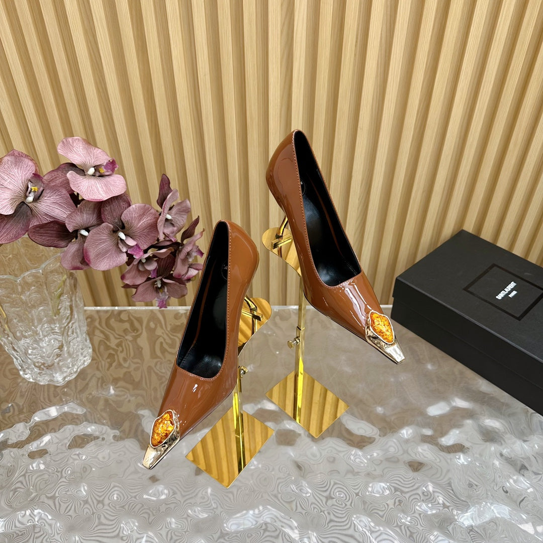ORANGE GEM-STUDDED HIGH PUMPS IN BRONZE BROWN PATENT CALFSKIN - 35