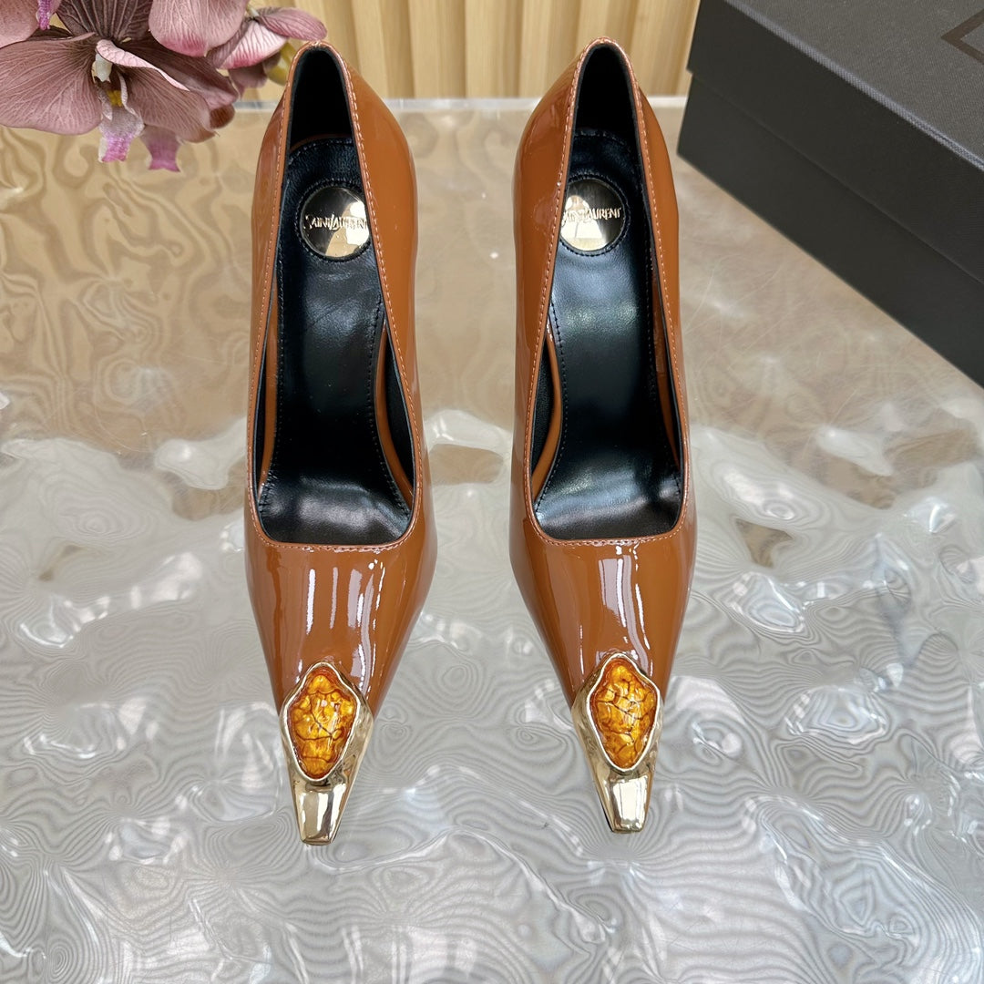 ORANGE GEM-STUDDED HIGH PUMPS IN BRONZE BROWN PATENT CALFSKIN - 35
