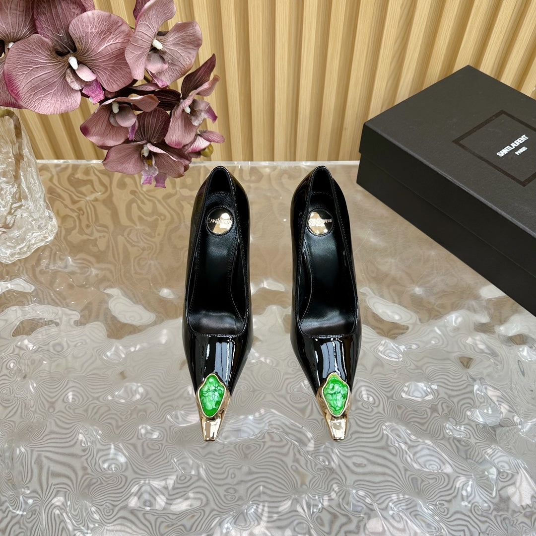 GREEN GEM-STUDDED HIGH PUMPS IN BLACK PATENT CALFSKIN - 35