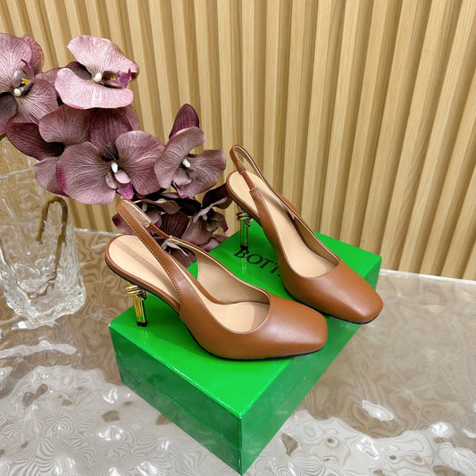 KNOT PUMP 9 CM IN BRONZE BROWN CALFSKIN WITH GOLD FINISHED METAL HEEL - 35