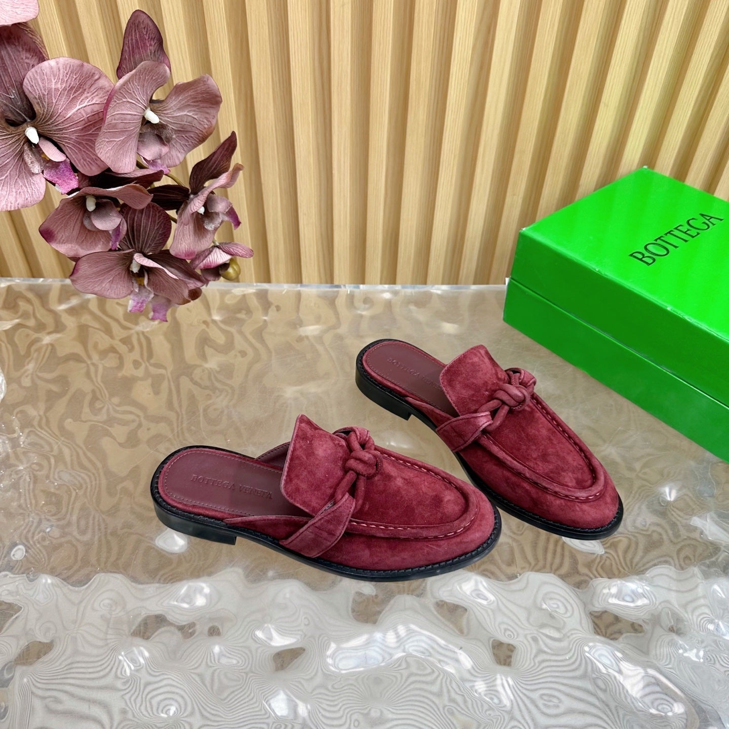 OPEN-BACK LOAFER REALISED IN GARNET RED SUEDE - 35