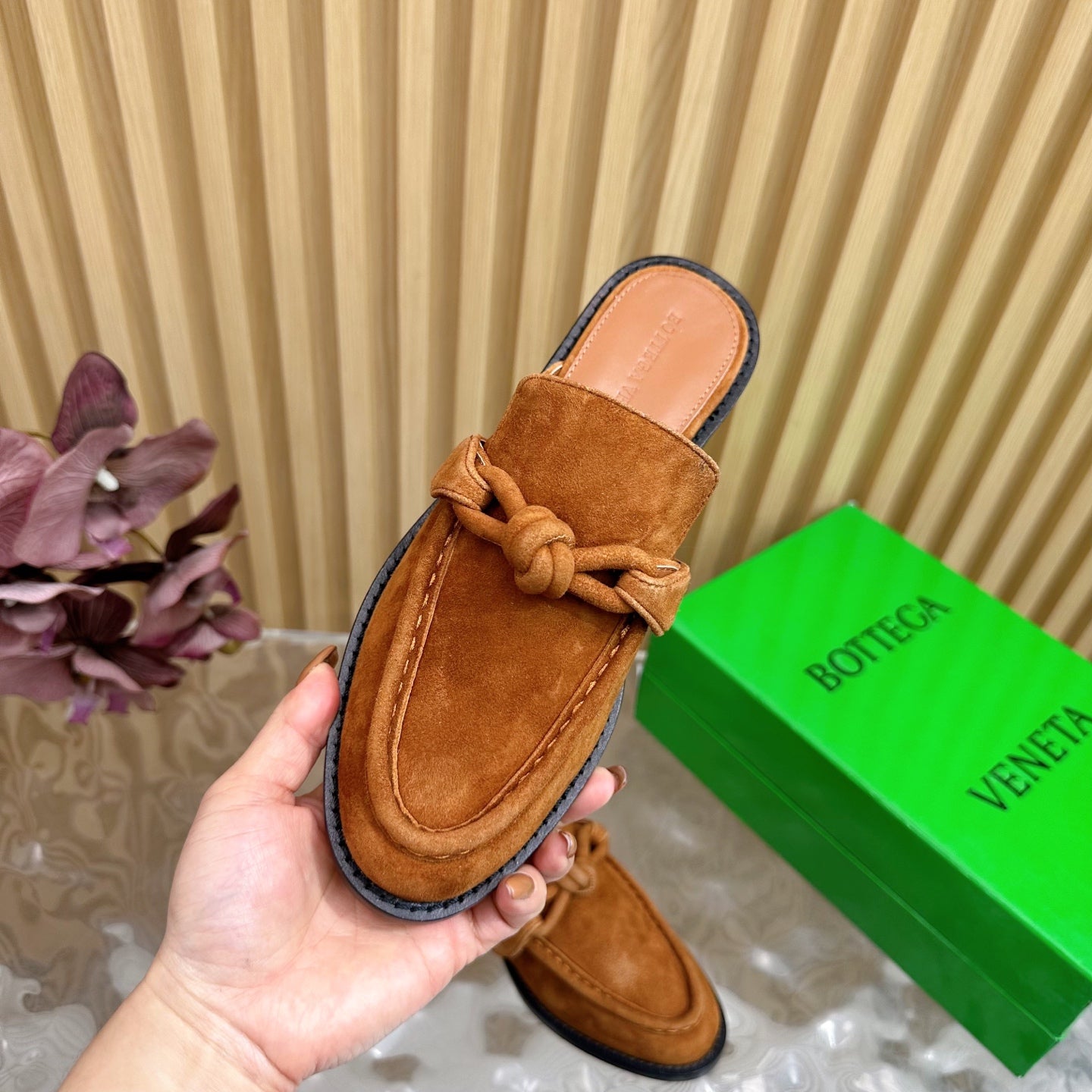 OPEN-BACK LOAFER REALISED IN CINNAMON BROWN SUEDE - 35