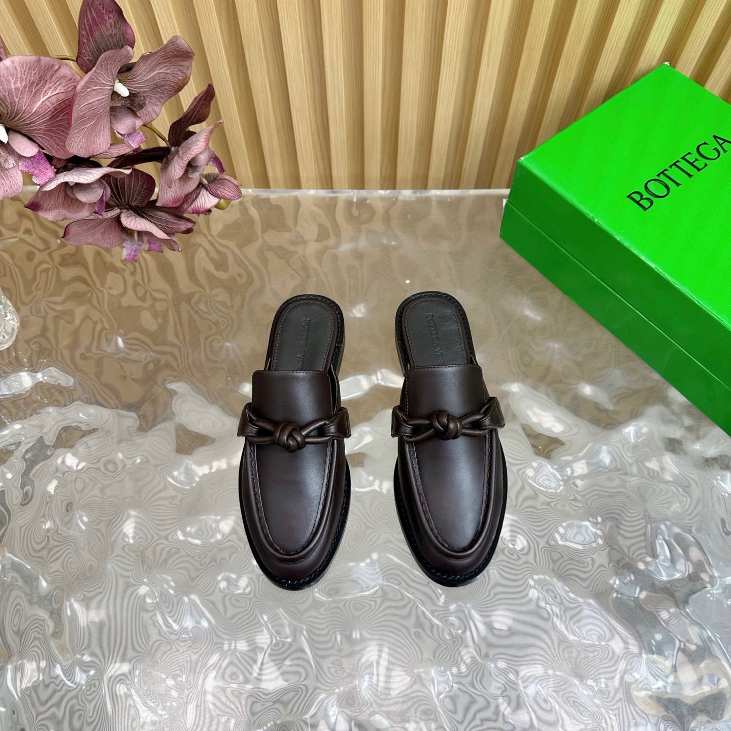 OPEN-BACK LOAFER REALISED IN CHESTNUT BROWN SOLF CALFSKIN - 35