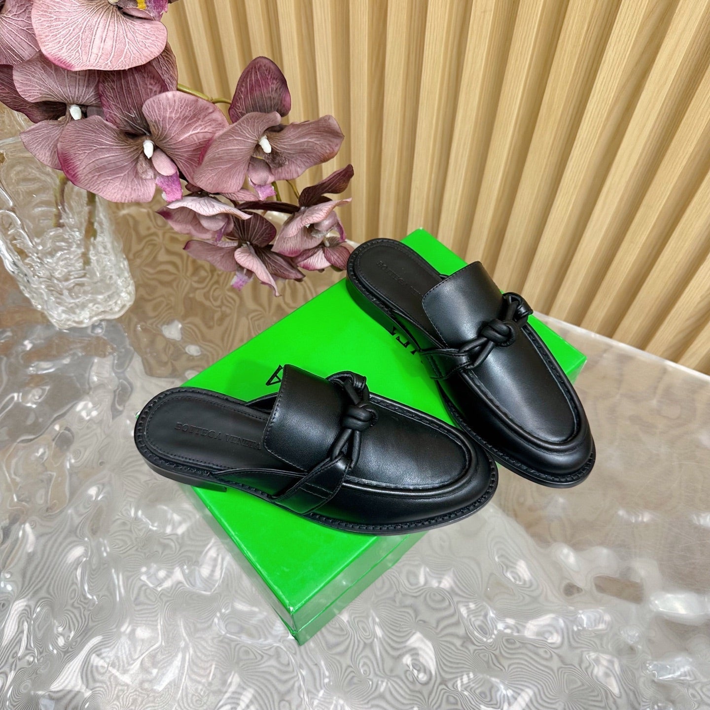 OPEN-BACK LOAFER REALISED IN BLACK SOFT CALFSKIN - 35