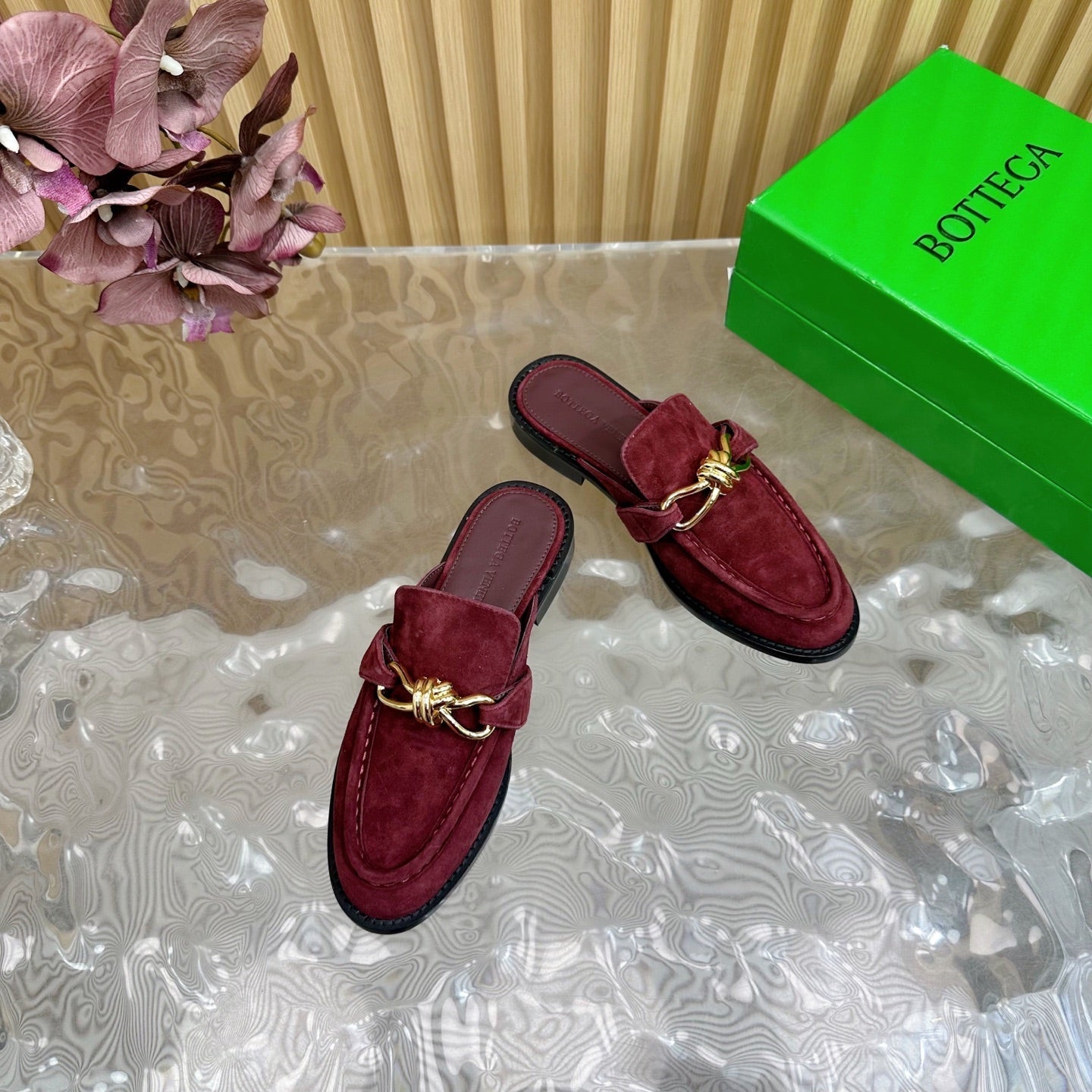 OPEN-BACK LOAFER REALISED IN GARNET RED SUEDE WITH SIGNATURE METALLIC KNOT DETAIL - 35