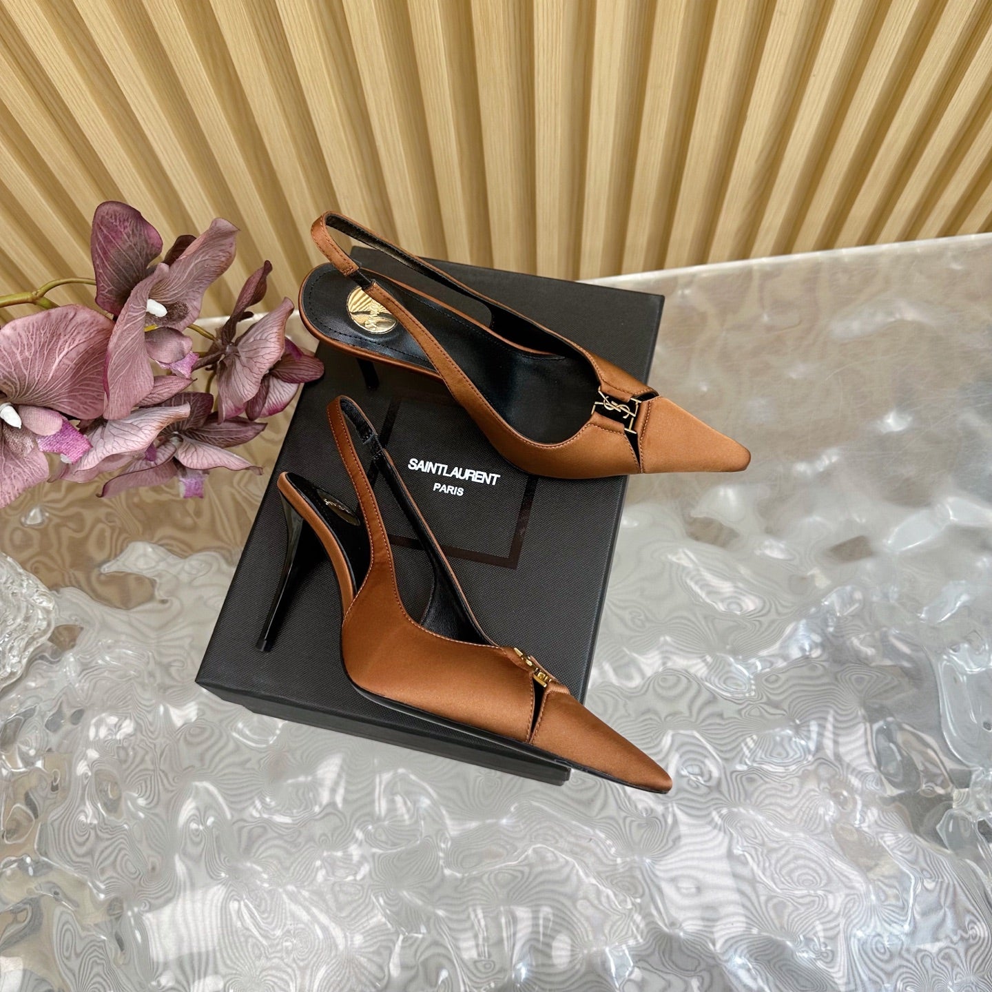 BABYLONE SLINGBACK PUMPS IN RUSTIC ORANGE SILK GOLD LOGO - 35