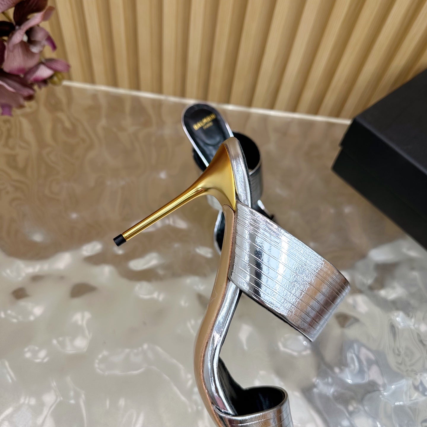BALMAIN 25S MULES IN STRIPED LEATHER 95MM IN SILVER CALFSKIN - 35