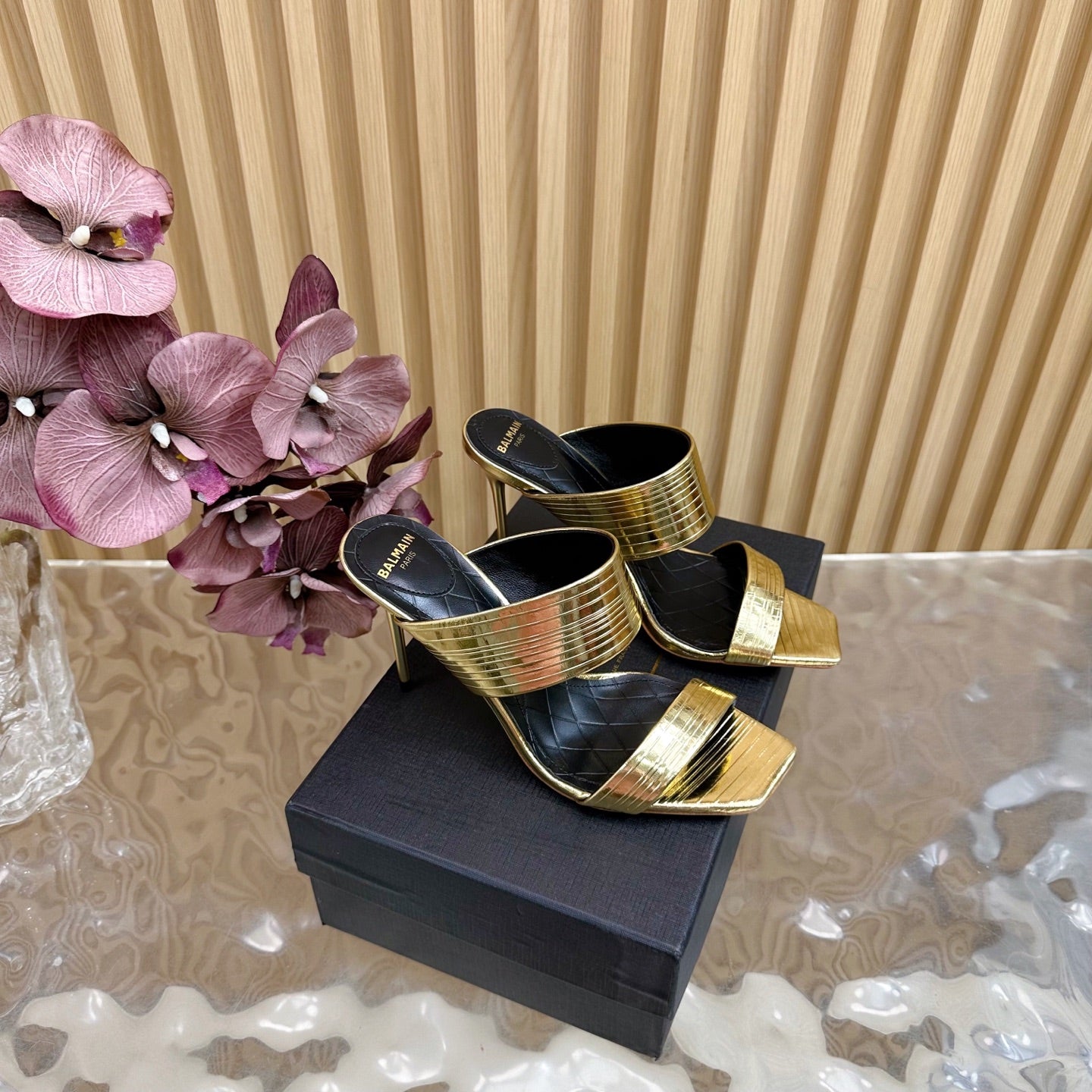 BALMAIN 25S MULES IN STRIPED LEATHER 95MM IN GOLD CALFSKIN - 35