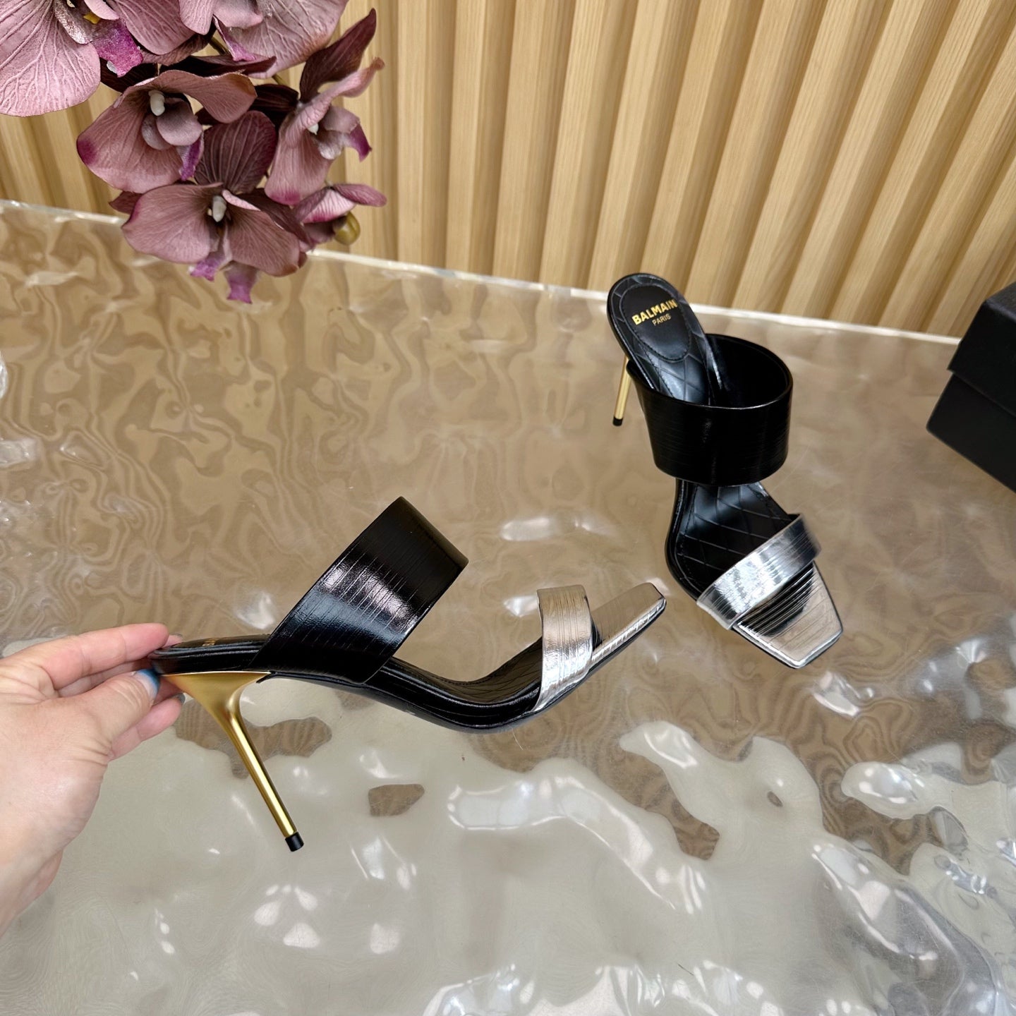 BALMAIN 25S MULES IN STRIPED LEATHER 95MM IN BLACK AND SILVER CALFSKIN - 35