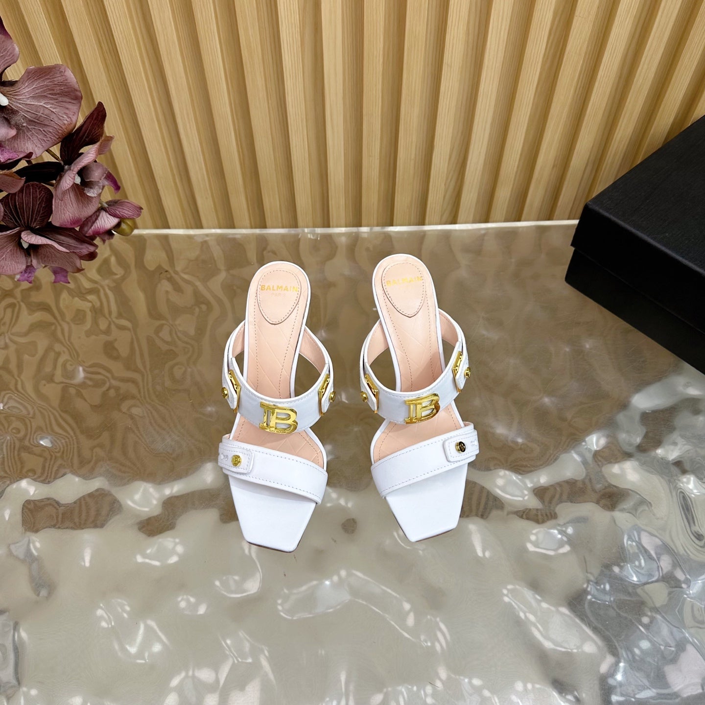 BALMAIN 25S MULES IN STRIPED LEATHER 95MM IN WHITE CALFSKIN GOLD HARDWARE - 35