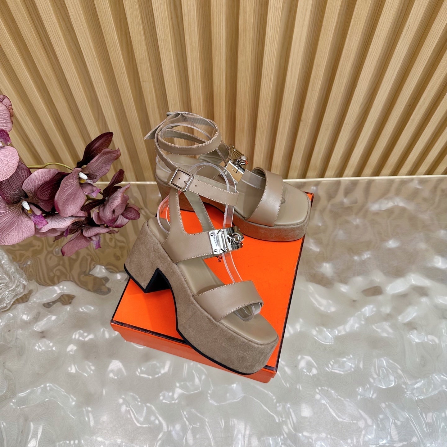 HM 25S CLASSIC WEDGE SANDALS 70 MM IN TAUPE BEIGE LAMBSKIN WITH SILVER HARDWARE - 35