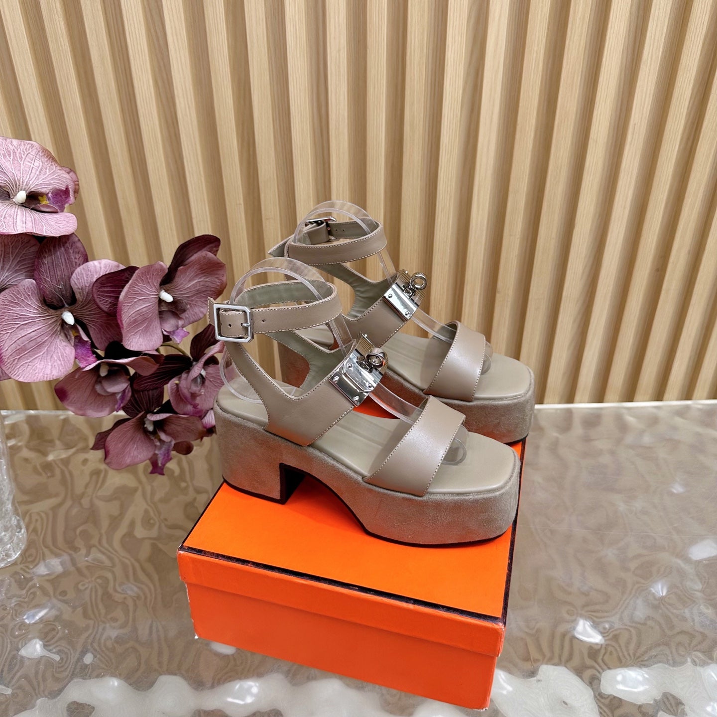 HM 25S CLASSIC WEDGE SANDALS 70 MM IN TAUPE BEIGE LAMBSKIN WITH SILVER HARDWARE - 35