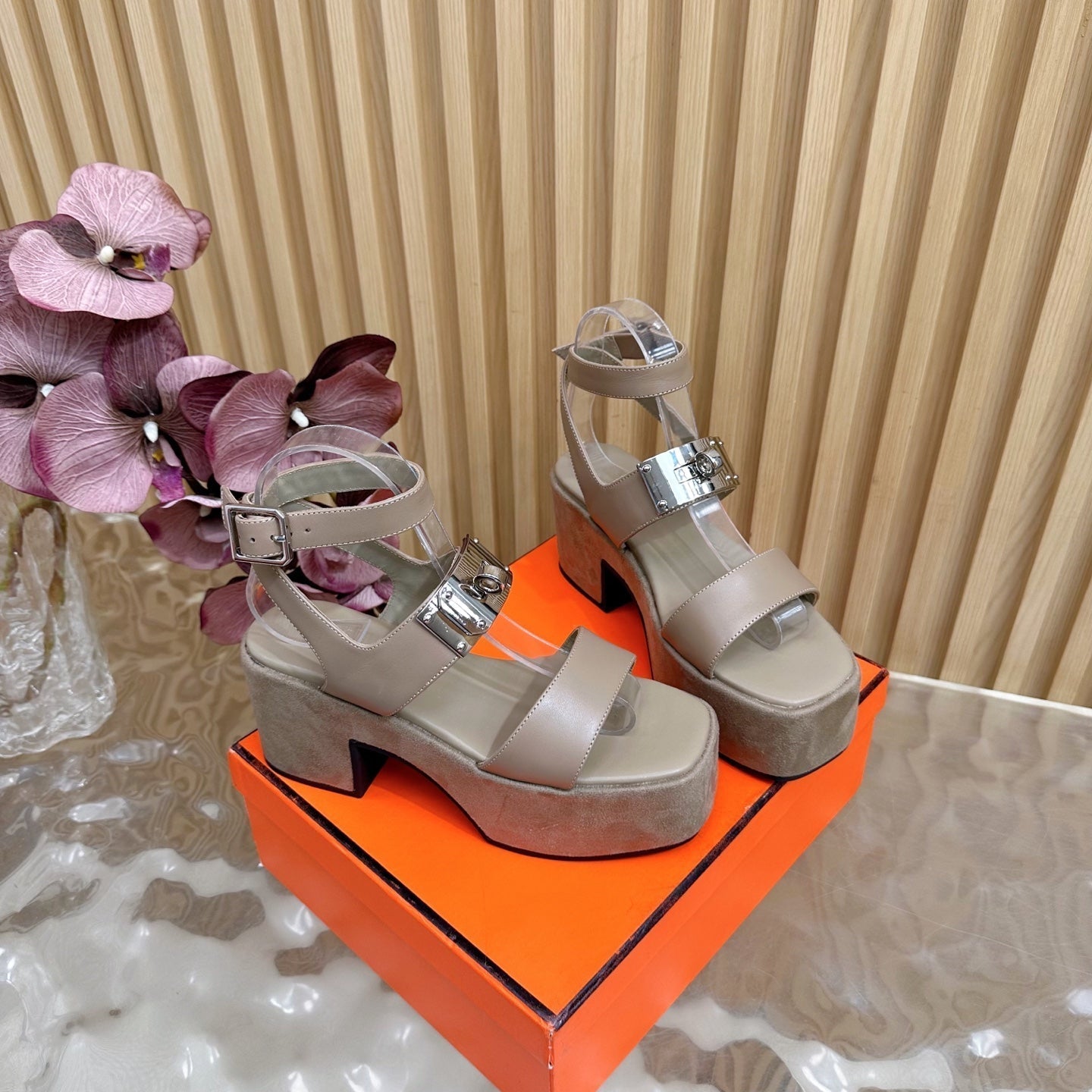 HM 25S CLASSIC WEDGE SANDALS 70 MM IN TAUPE BEIGE LAMBSKIN WITH SILVER HARDWARE - 35