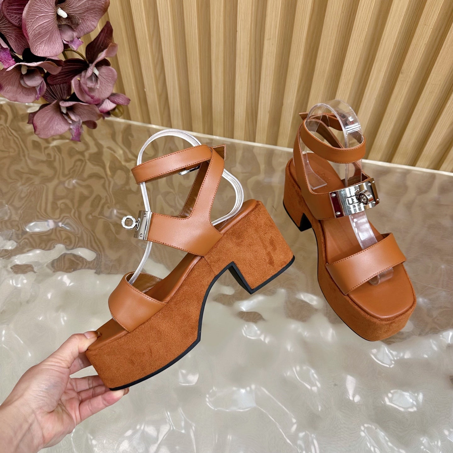 HM 25S CLASSIC WEDGE SANDALS 70 MM IN BROWN LAMBSKIN WITH SILVER HARDWARE - 35