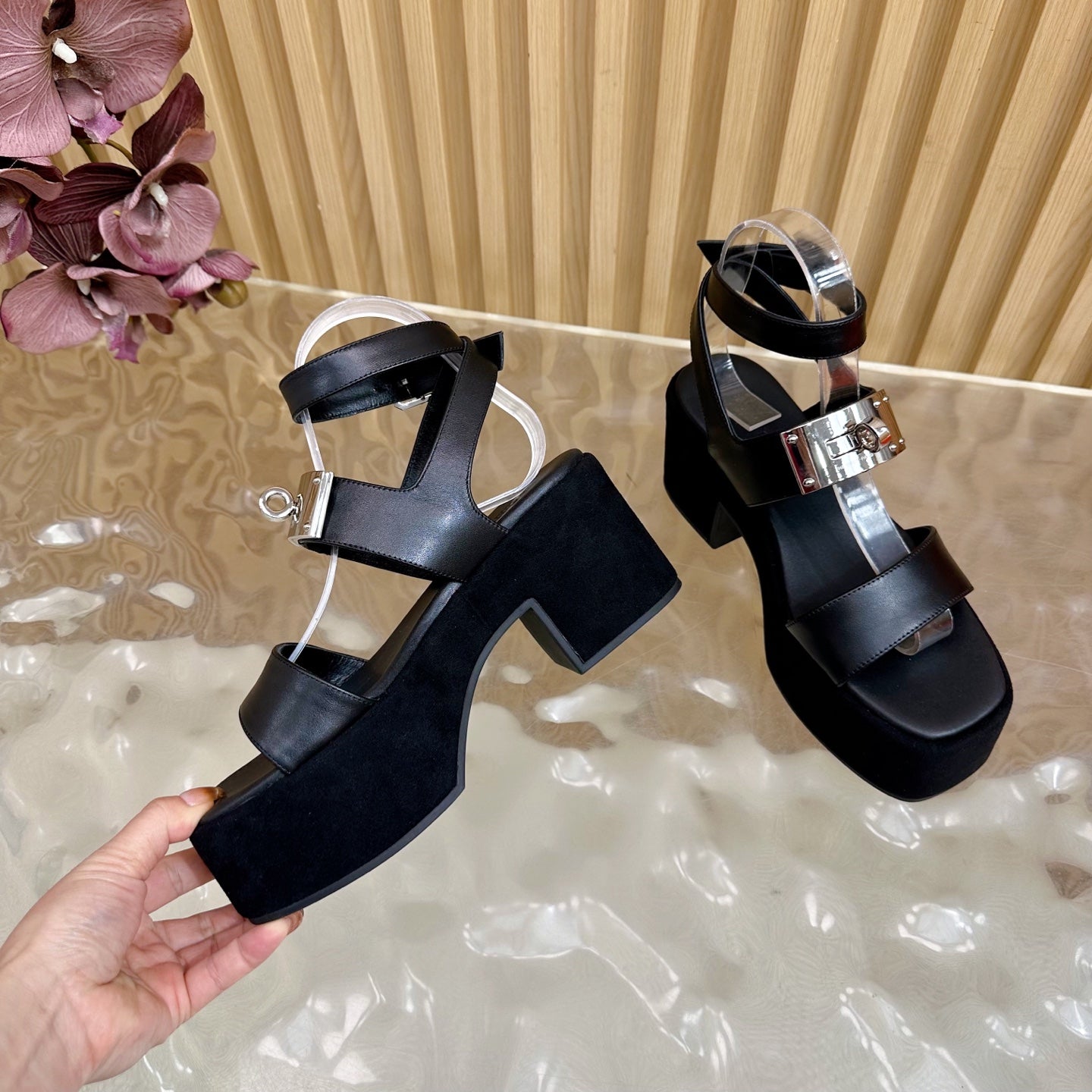 HM 25S CLASSIC WEDGE SANDALS 70 MM IN BLACK LAMBSKIN WITH SILVER HARDWARE - 35