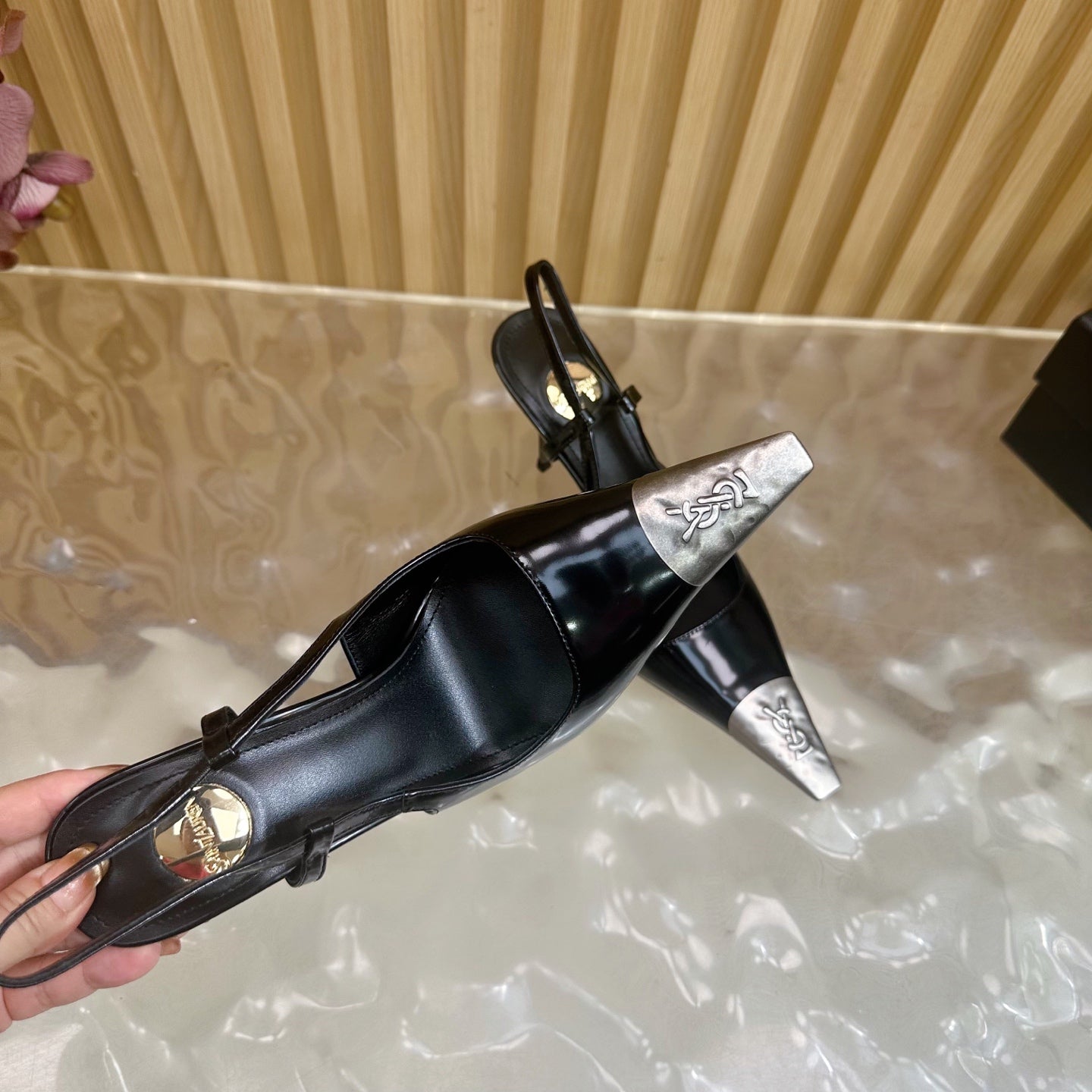 YSL 25S HIGH-HEEL SLINGBACKS 85 MM IN BLACK SHINY LAMBSKIN AND SILVER HARDWARE - 35