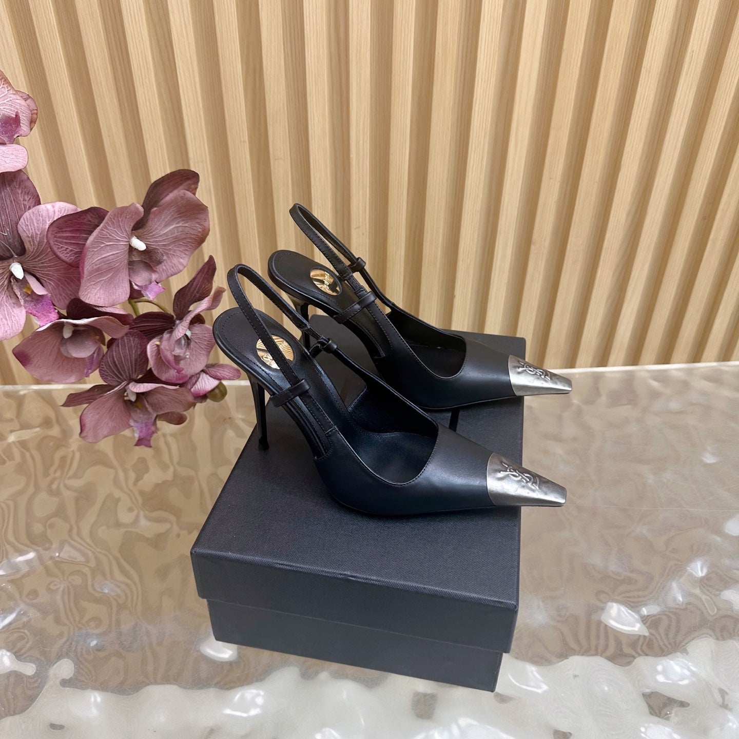 YSL 25S HIGH-HEEL SLINGBACKS 105 MM IN BLACK LAMBSKIN AND SILVER HARDWARE - 35