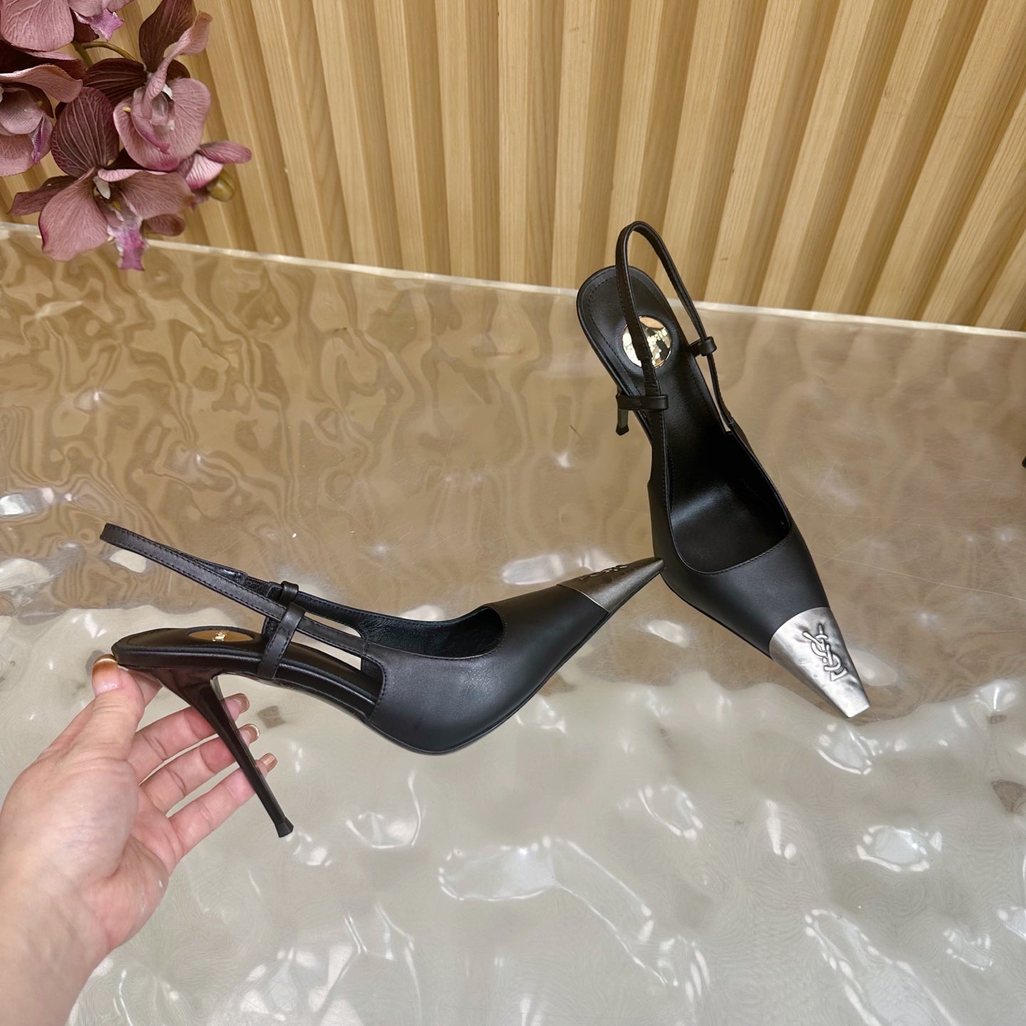 YSL 25S HIGH-HEEL SLINGBACKS 85 MM IN BLACK LAMBSKIN AND SILVER HARDWARE - 35