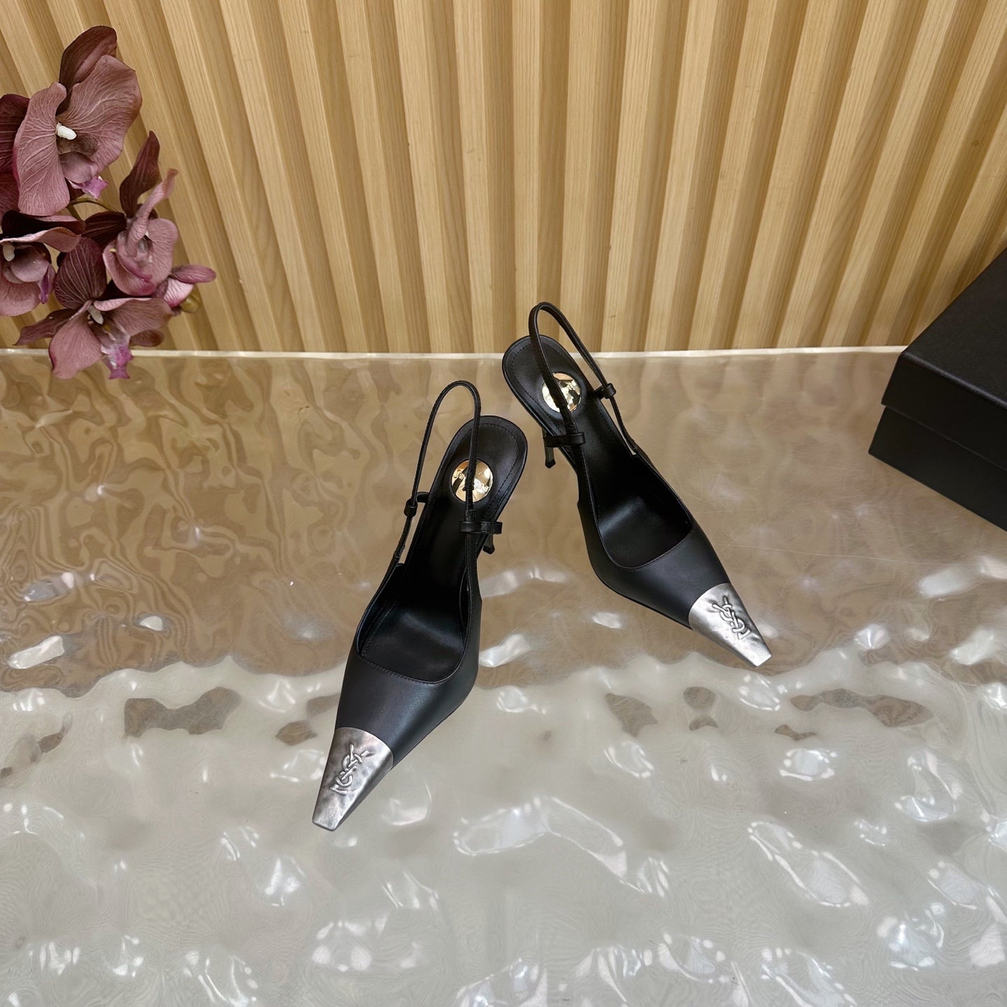 YSL 25S HIGH-HEEL SLINGBACKS 85 MM IN BLACK LAMBSKIN AND SILVER HARDWARE - 35