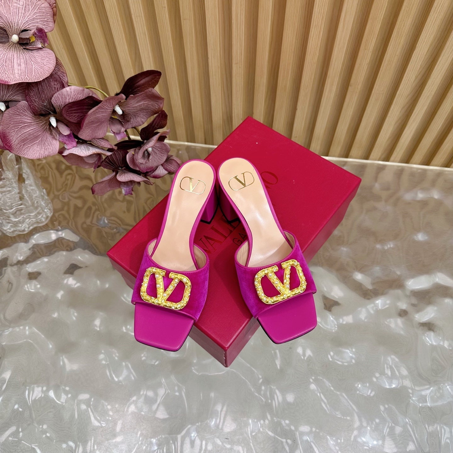 VALENTINO 25S HIGH-HEEL MULES 60 MM IN DARK PINK VELVET AND CALFSKIN WITH GOLD HARDWARE - 35