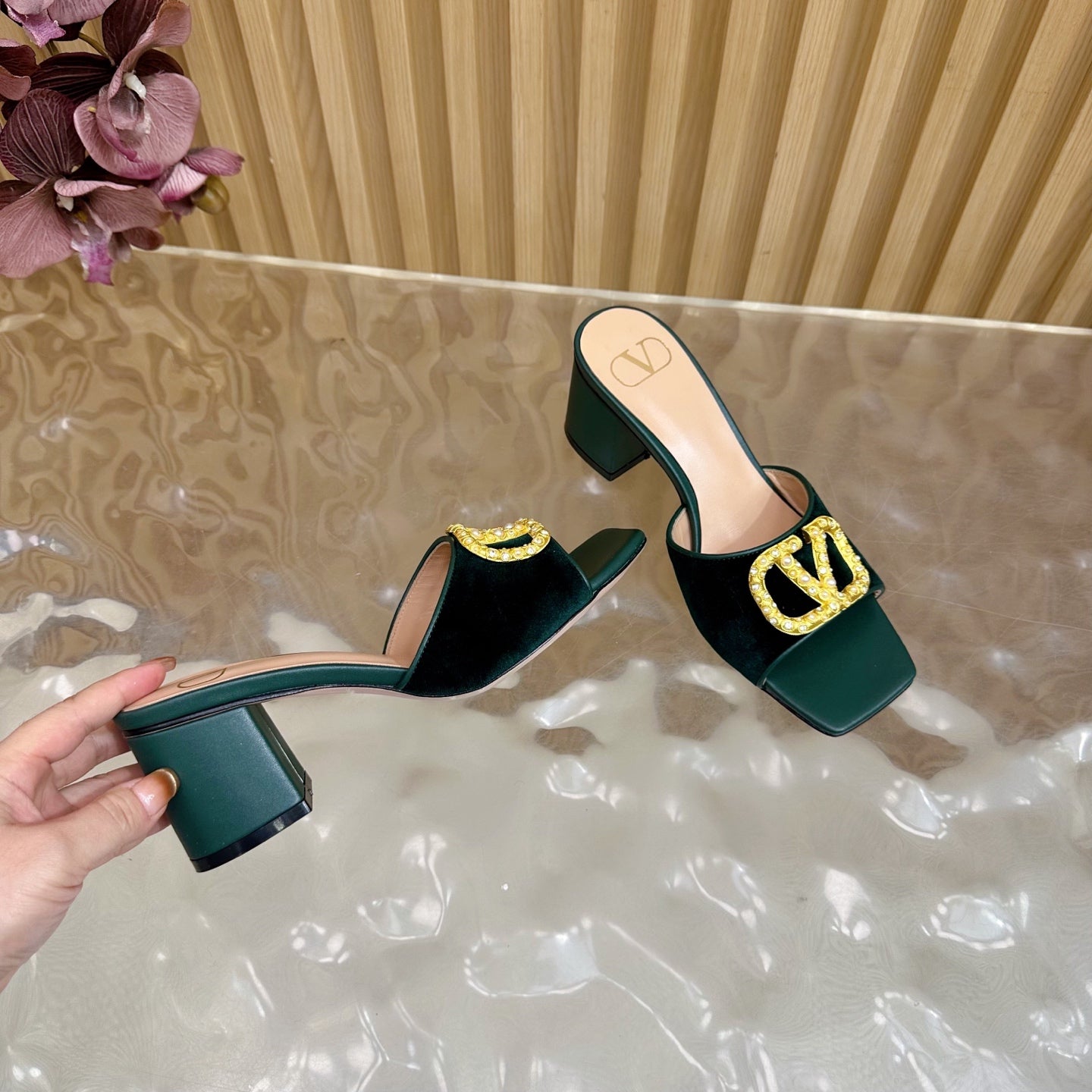 VALENTINO 25S HIGH-HEEL MULES 60 MM IN DARK GREEN VELVET AND CALFSKIN WITH GOLD HARDWARE - 35