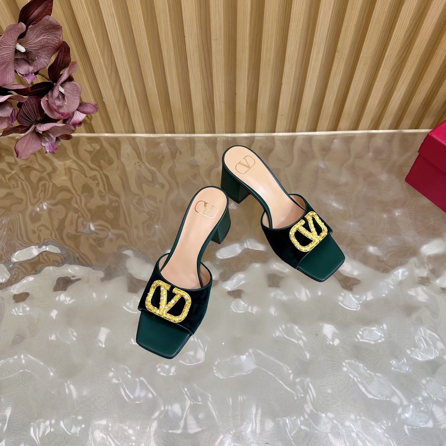 VALENTINO 25S HIGH-HEEL MULES 60 MM IN DARK GREEN VELVET AND CALFSKIN WITH GOLD HARDWARE - 35