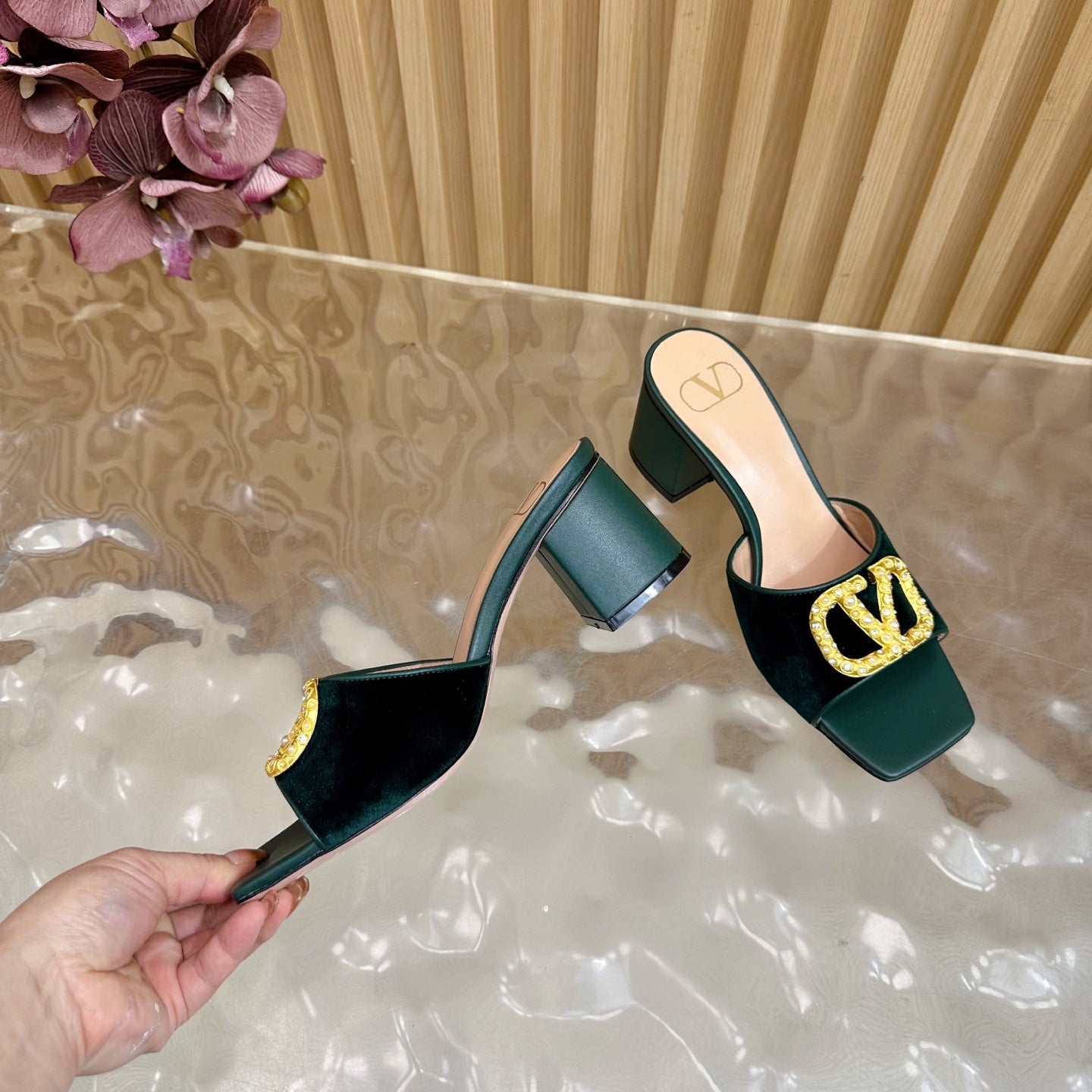 VALENTINO 25S HIGH-HEEL MULES 60 MM IN DARK GREEN VELVET AND CALFSKIN WITH GOLD HARDWARE - 35