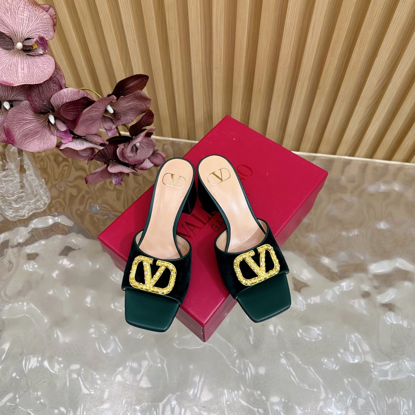 VALENTINO 25S HIGH-HEEL MULES 60 MM IN DARK GREEN VELVET AND CALFSKIN WITH GOLD HARDWARE - 35