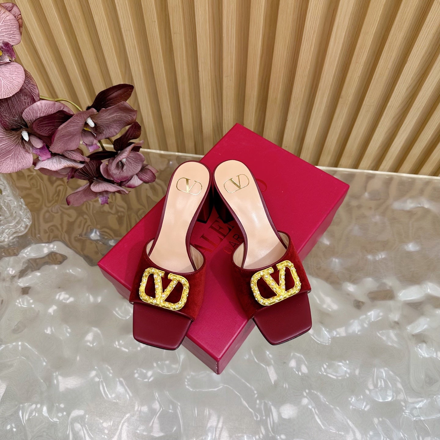 VALENTINO 25S HIGH-HEEL MULES 60 MM IN DARK RED VELVET AND CALFSKIN WITH GOLD HARDWARE - 35